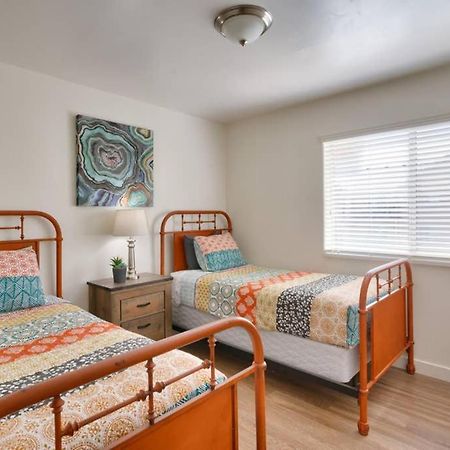 6H Spacious Redcliff Condo, Pool & Hot Tub Moab Exterior photo